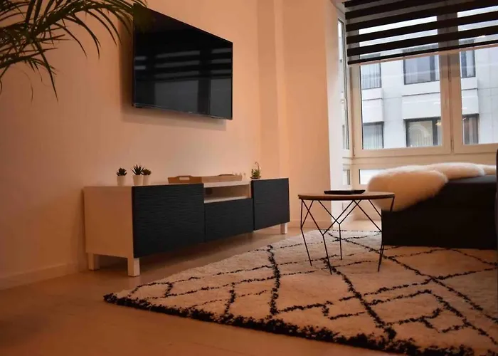 Vernieuwd Op 200m De Zee * Ostend